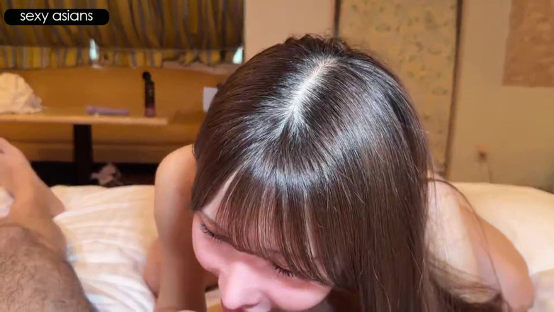 Far east hentai works: Extremely Slim Married Woman with Striking Waistline, Fragile Body Highlights...