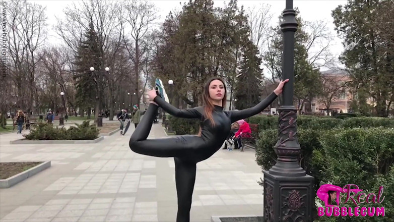 Flexilady: Teen Student in the Park Outdoor