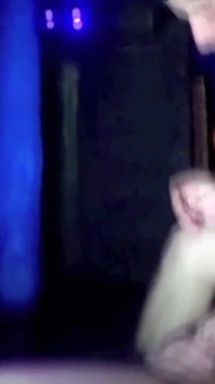 Bryan yaşlı ina ortak sauna tarafından sikiliyor
