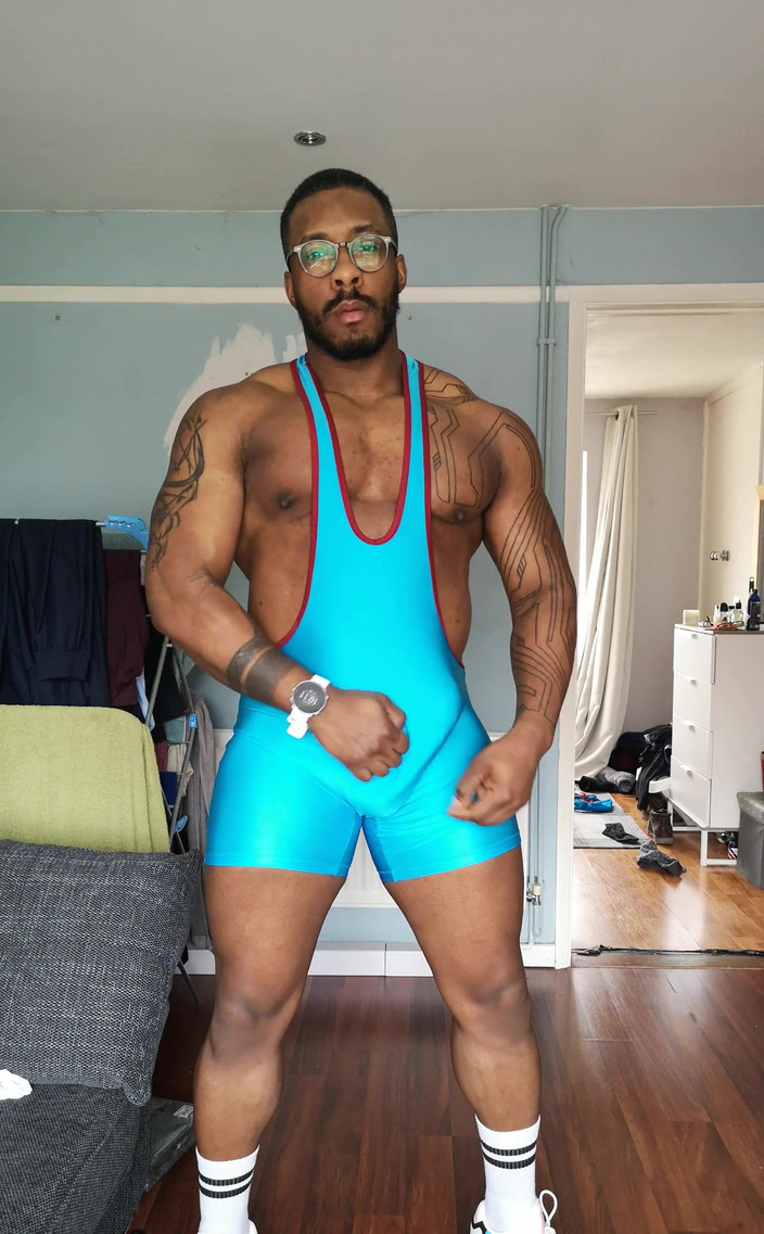 Amadeus: Più cazzo da bug questa settimana come sarò a casa...