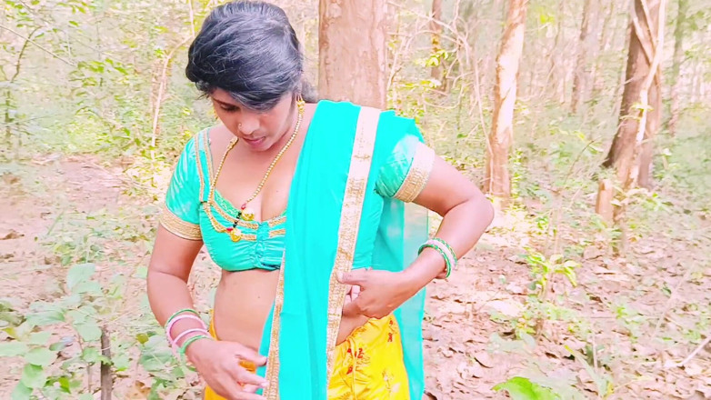 Telugu honey lips: Outdoor Forest Sex. Desi Bhabi Fucking Husband's Small Big Dick....