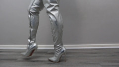 Kinky Lyrical: Buty: Modelowanie różnych par butów