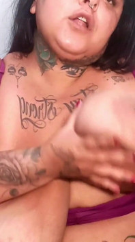BBW Brinca Com Seus Peitos