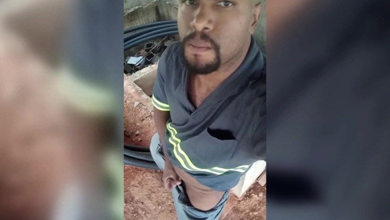 TheBlacKHunterr: 직장에 숨겨진 자위 행위