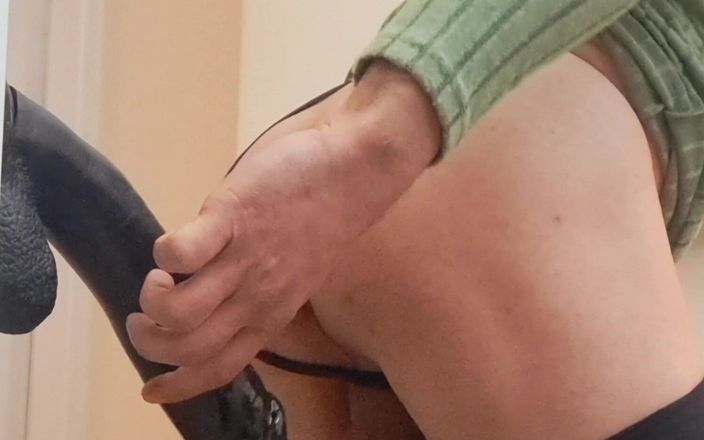 covo_sissy_cross: Imagine This Being Your Dick.. Fucking Him and Then Imbibe...