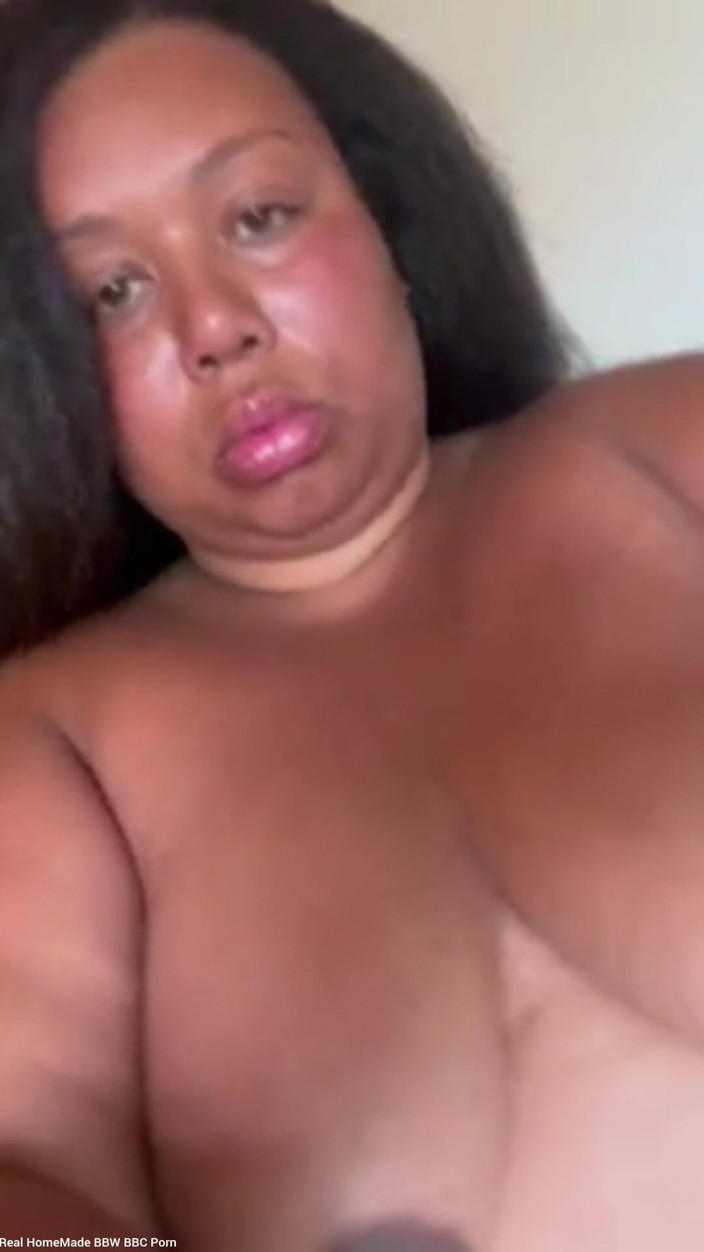 Super sexy ebony cuties: Bücken, schütteln, hüpfen und meinen riesigen hintern
