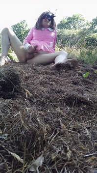 Sissy Lilly Wanking in the Field of Dreams