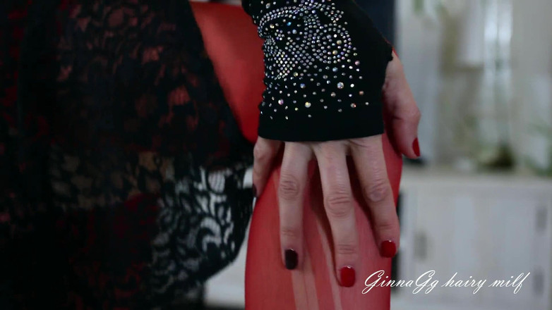 GinnaGg: Nyonya ganti stoking dan ganti baju, fetish kaki, fetish stoking,...