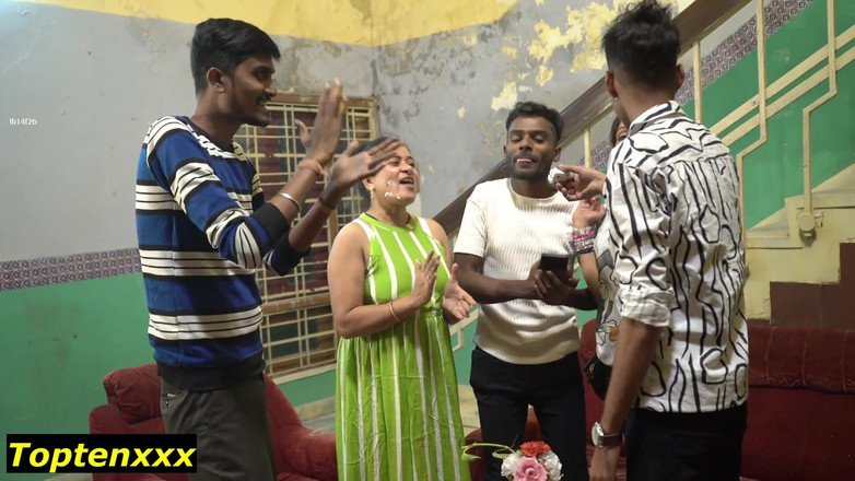 TopTenXXX Premium: Indischer desi, erotischer geburtstagsfeier-sex