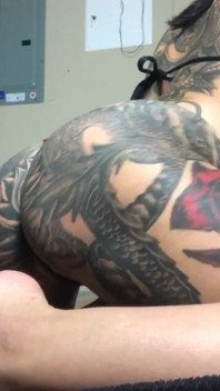 Twerking My Tatooed Ass