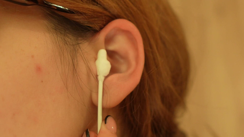 AmayaMori: I Clean My Ears with a Cotton Swab and Show...