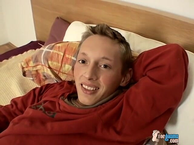 Toegasms: Masturbando com Veso Raspada Sem Cortes