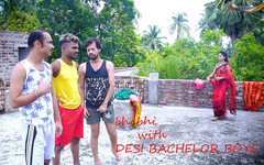 Desi Bold Movies: Místní kluci z mládence různého typu hardcore šukají s místním bhabhi...
