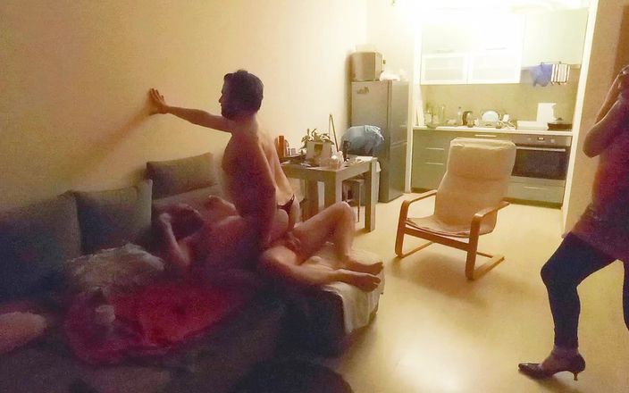 Bizexual com: Bi corno sexo a três com esposa gostosa