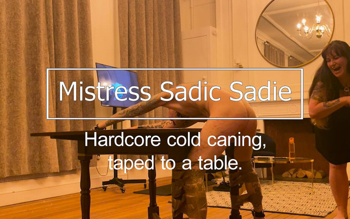 Sadic Sadie: Холодне лупцювання палицею і деякі милі тортури для яєць і члена, прив'язані до столу