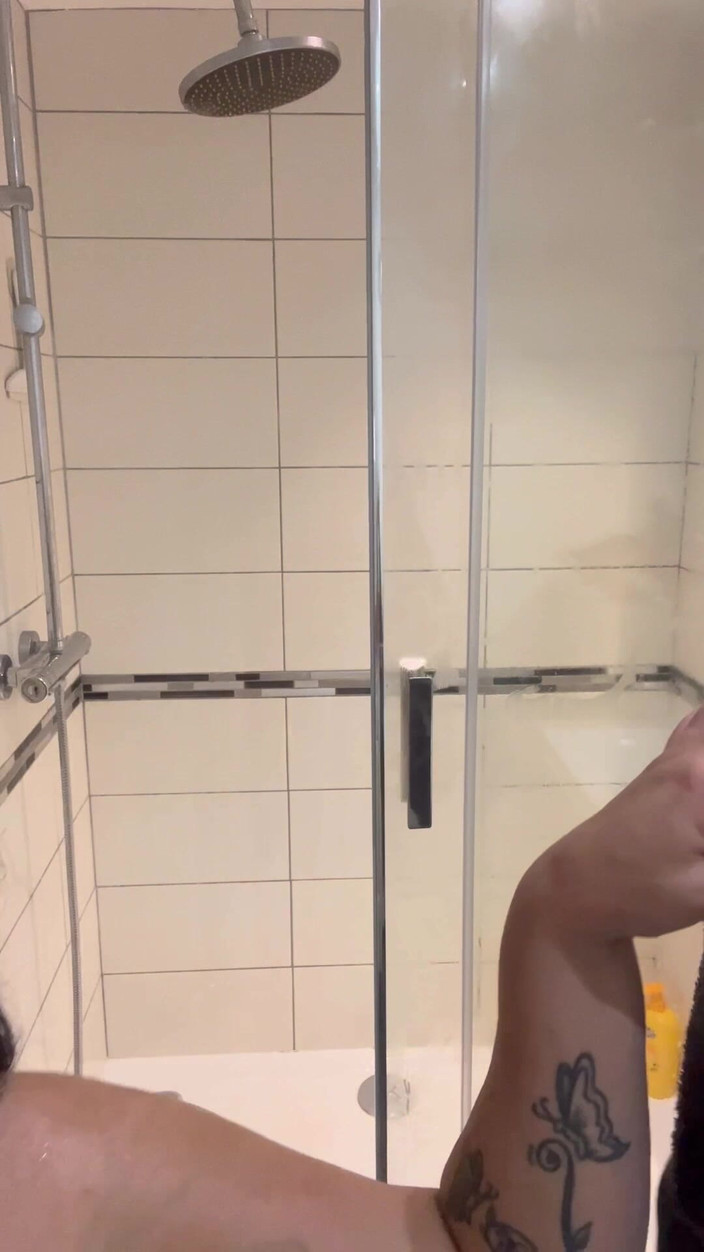 Maitresse Clara: JOI, Asmr ve sprše