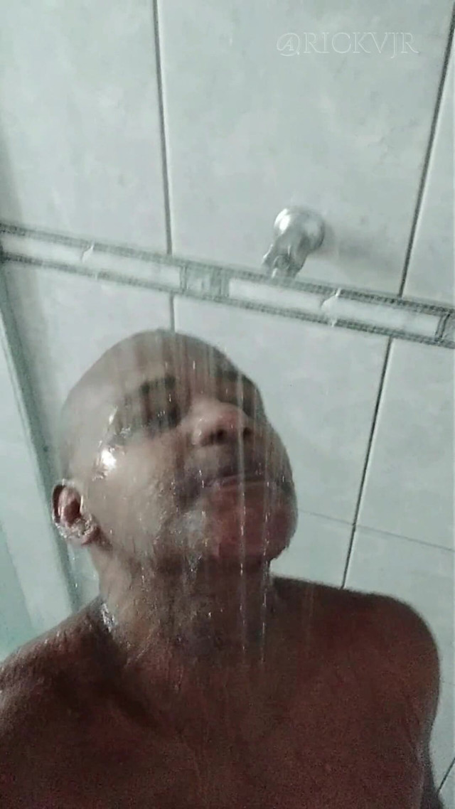 Ricks Shower Jerk Show #1 (Rickvjr)