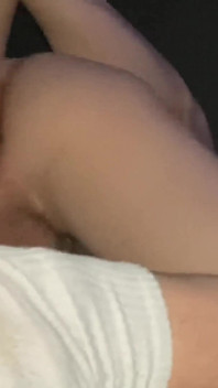 Creampie amatoriale con la sorellastra