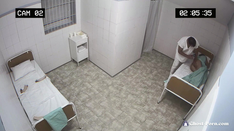 Ghost-Porn: 幽灵色情 1 - 第 1 部分 毛茸茸的邮差女驱魔