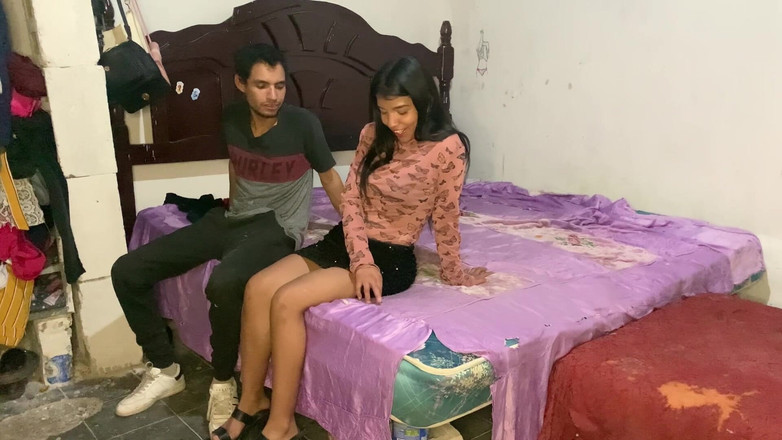 Angelhotmex: Ngentot tetangga meksikoku yang berusia 18 tahun - angelhotmex