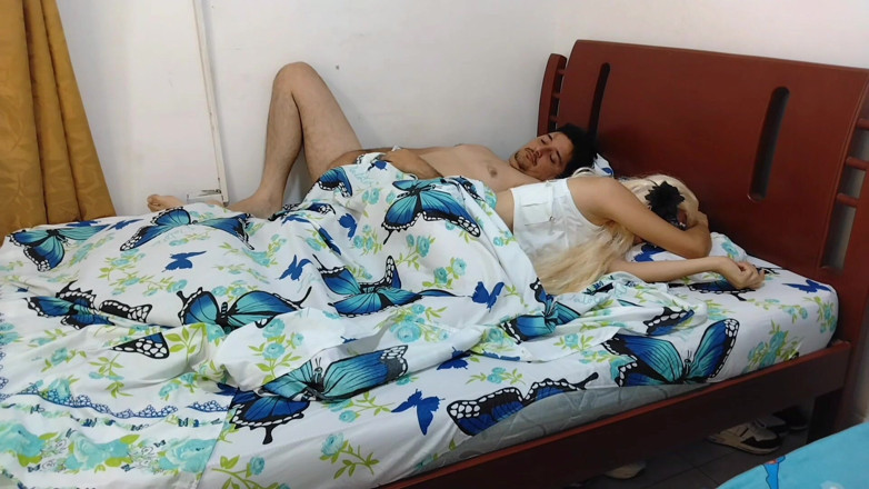 Mr_jhovin: Un Couple Amateur Enregistre Une Vidéo À Domicile À Cúcuta - Colombie Pour...