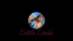 Little Linda: Een close-up dildo-rit door Kleine Linda