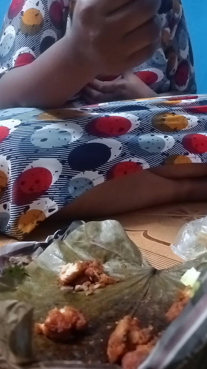 Tamil lesbian: Dì mập mạp Tamil nói chuyện nóng bỏng