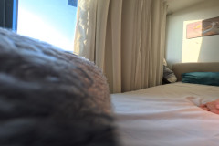 Aiko Maine: VR útulná postel 360 POV zezadu