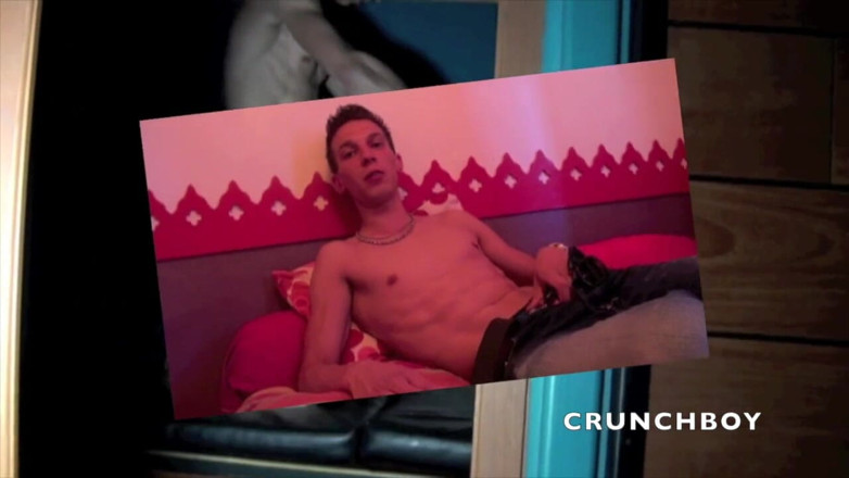 Crunch Boy: Twink fucked by muscle boy in the sauna room