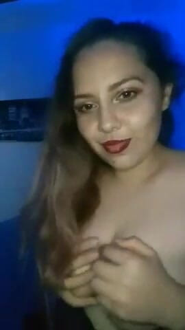 Athena_x_: Pemodelan pantat dan mengisap payudaraku dengan stoking