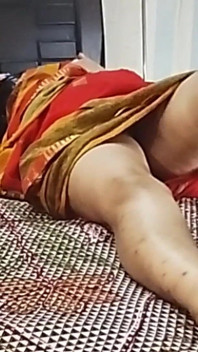 Sexy Bangoli MILF Bhabhi Gets Hard Fucked by Her Servant