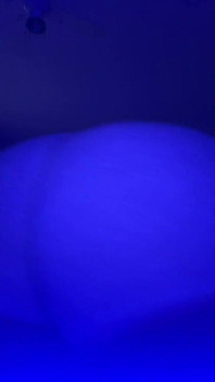 Culona Twerking En Luz Azul