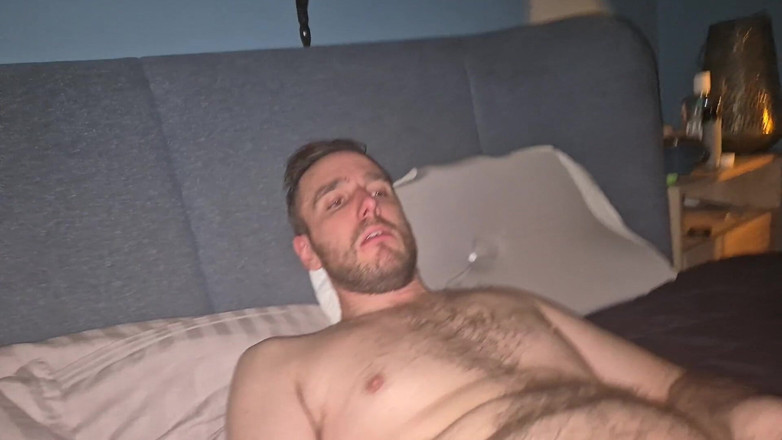 SwitchMixCouple: Novia de enormes tetas naturales trata una polla descuidada y...