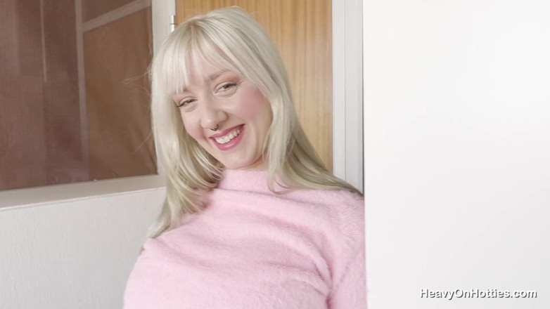 Heavy on Hotties: Bimbo murah jatuh cinta dengan sugardaddynya