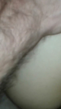 Amatoriale asiatico si sta facendo scopare la bocca e piena di sperma
