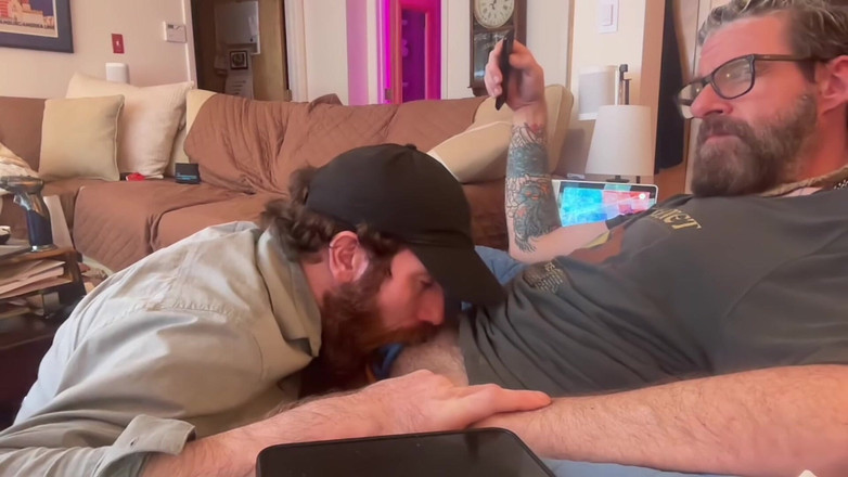 ActivateFun: 남편 정액 삼키기 위한 늦은 밤 BJ