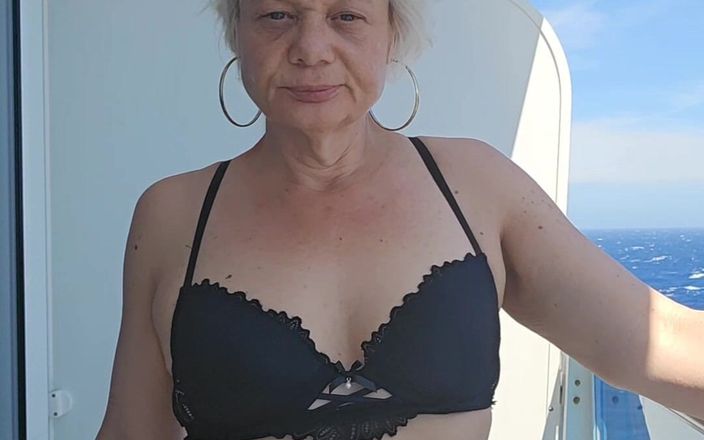 Sofy13: Witam, wracam z rejsu. Mam nadzieję, że jesteś dobrze