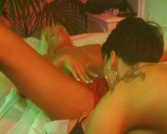 German's Lesbian: Atemberaubende lesben aus deutschland küssen und fingern