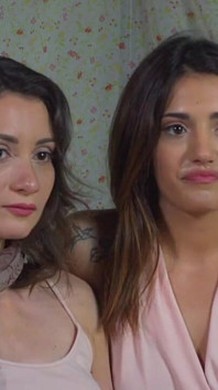 La novata Penélope es suspendida, azotada y follada