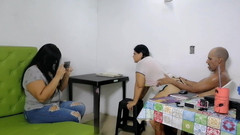 Adribella69: Zvrhlík mého nevlastního bratra mě nutí ho nahrávat, zatímco šuká moji...