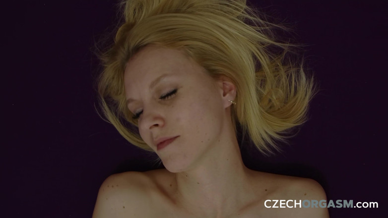 Czech Orgasm: Çek orgazmı 91: büyük dudaklar, büyük klitoris - tüm aksiyon için istekli