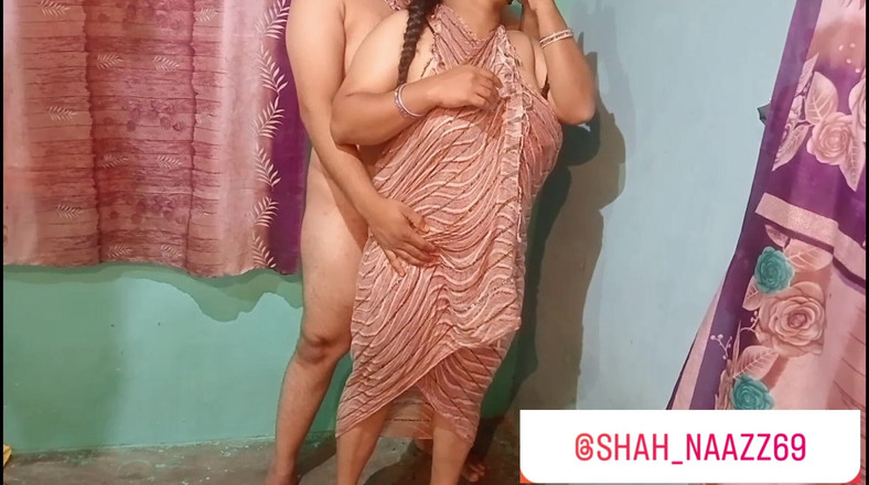 Gulaab: 彼女は恋に落ちて私に秘部をくれた 私たちは最高の思い出を作る