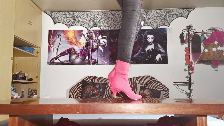 Beth Kinky: Lopen in mijn rode laarzen - Beth kinky