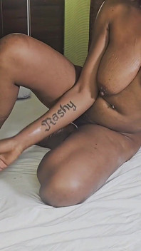 Bisexueller schwuler stiefsohn konnte nicht entgegentreten mit dickem arsch geknebelte MILf-stiefmutter