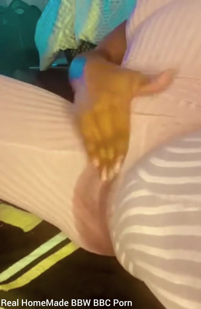 Super sexy ebony cuties: Tření mé kundičky Hodil mé tělo oblek noha třese stříkající...