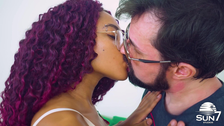 Sun7: Lahodná latina brunetka Vitoria Smith mě přestala šukat, jen když jsem...