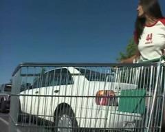 All you need to fuck: 丝袜腿崇拜和戴面具的鸡巴吮吸狂热