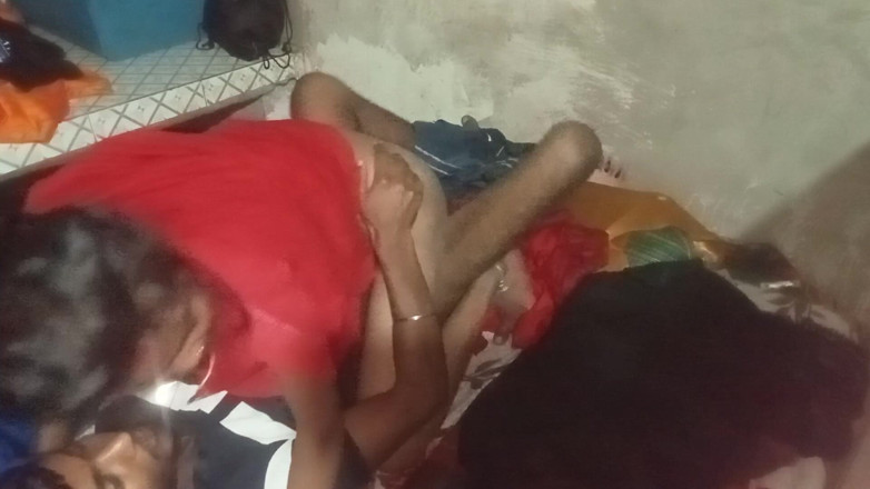 Nisha Kumari: Indische verheiratete ehemann ehefrau genießt fukkiny