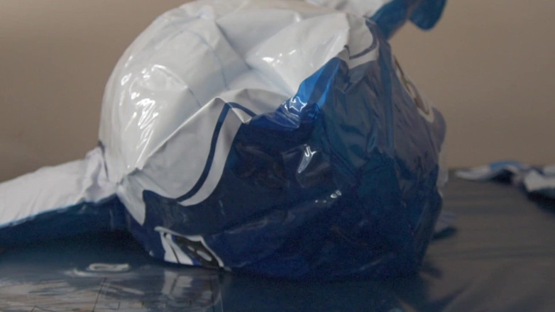 Aussie bi boy: Timelapsed unboxing, uppblåsning och deflatering modded blimp whale