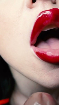 Belles Big Red Lips